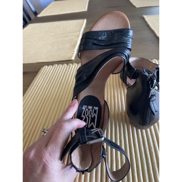 MIZ MOOZ New York CASSIE Women's Low Heel Sandals Black Sz 38 Wide 7.5 - 8 - Picture 5 of 8